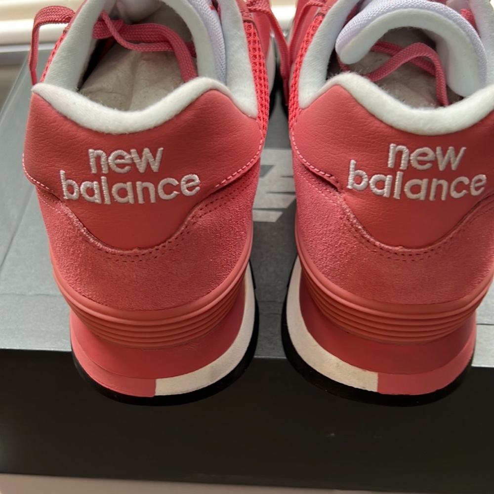 New Balance - Picture 7 of 7